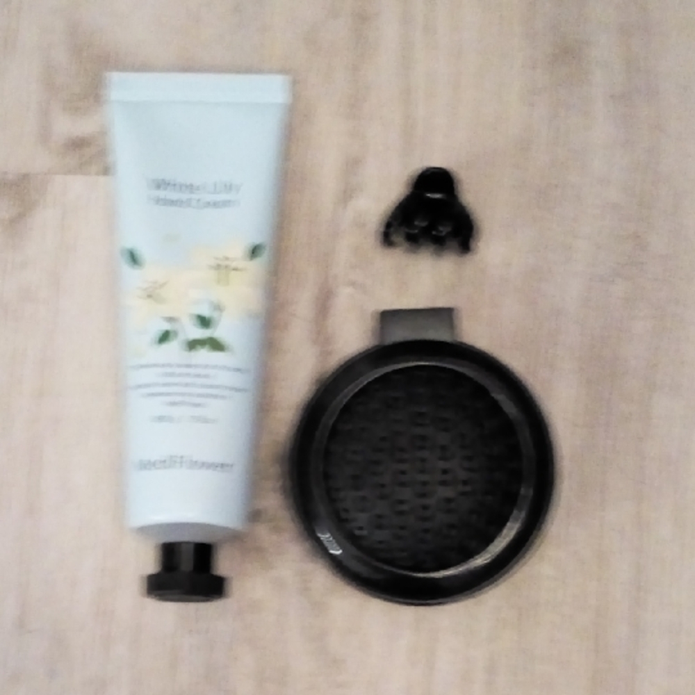 Healing Hands White Lily Hand Cream Set